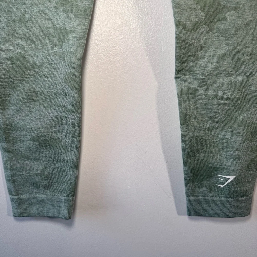 Gymshark Adapt Camo Seamless Leggings - Picture 12 of 15